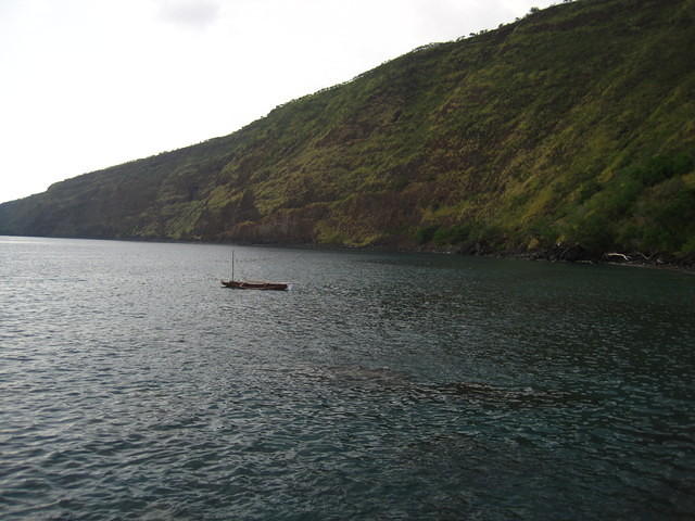 Kealakekua Bay is where Cook arrived in January 1779.
