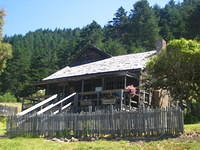 Needle Rock visitor center & ranger station